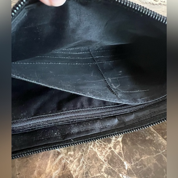 Floral embroidered zip wallet - Picture 5 of 10